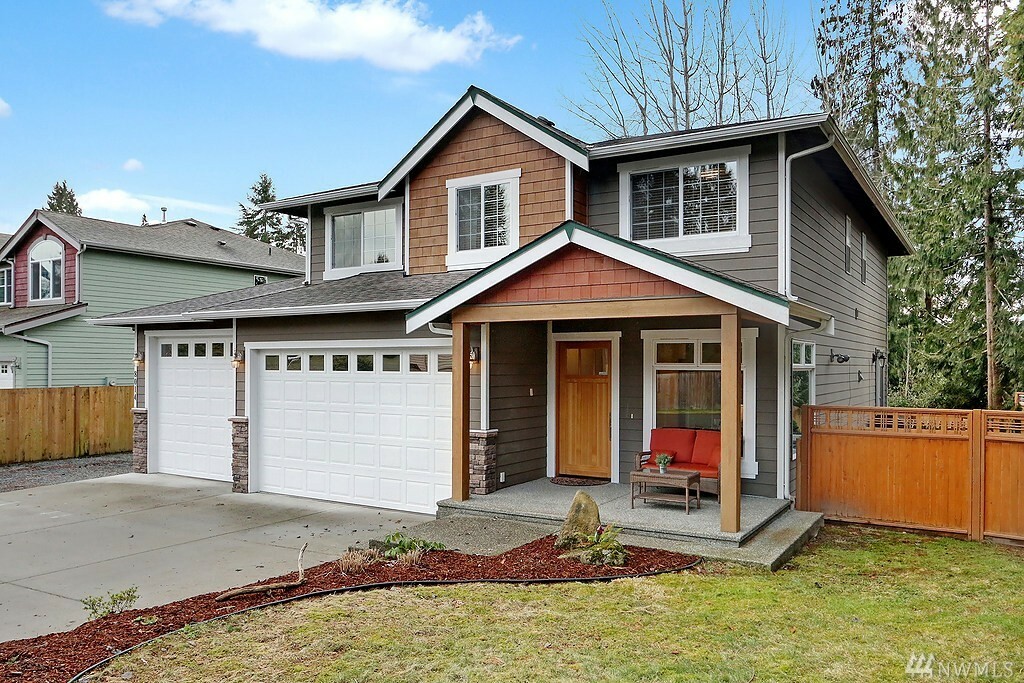 Property Photo:  8014 192nd St SW  WA 98026 