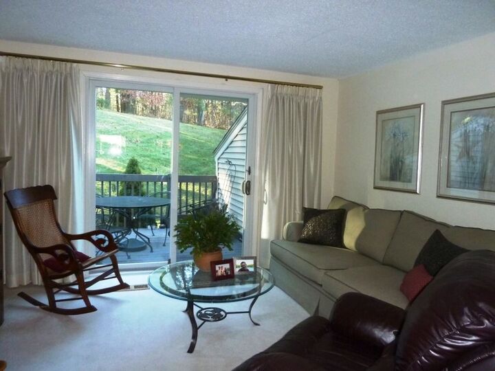 Property Photo: 517 Fox Hollow Drive NH 03051