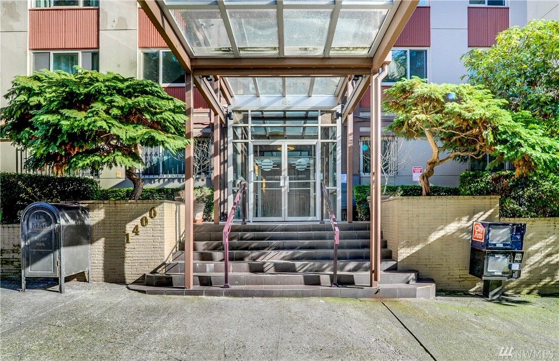 Property Photo:  1400 Hubbell Place 909  WA 98101 