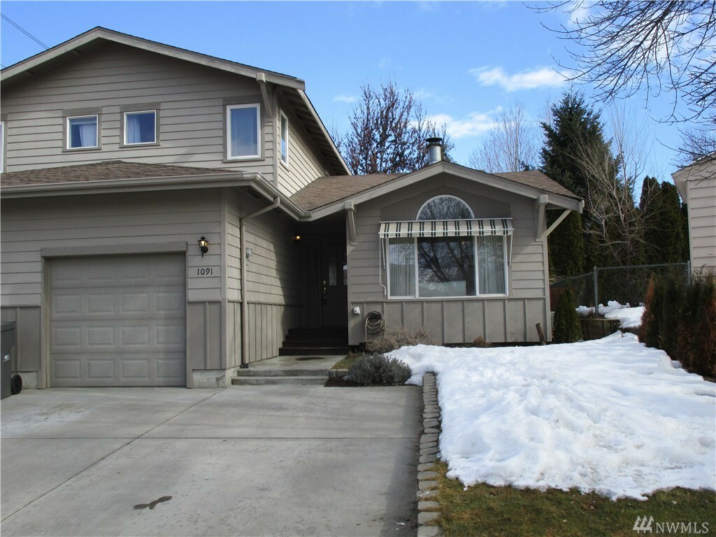 Property Photo:  1091 Corum Cir  WA 98802 