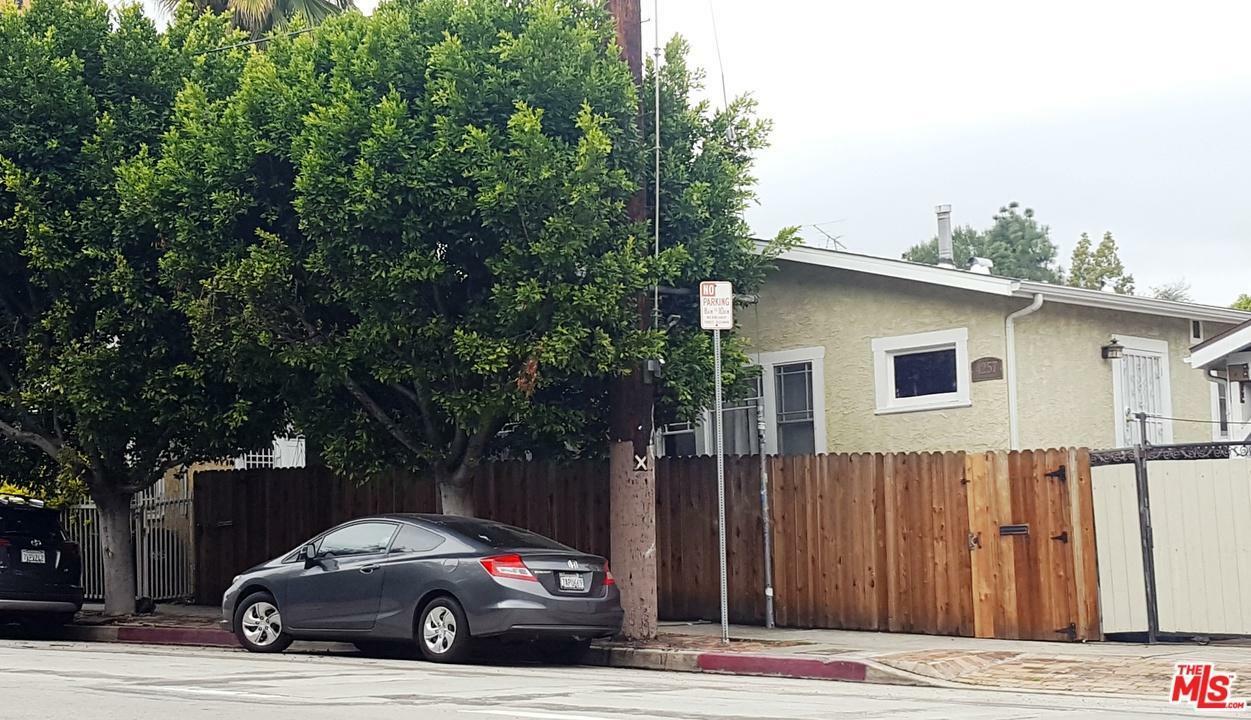 Property Photo: 4257 Fountain Ave CA 90029