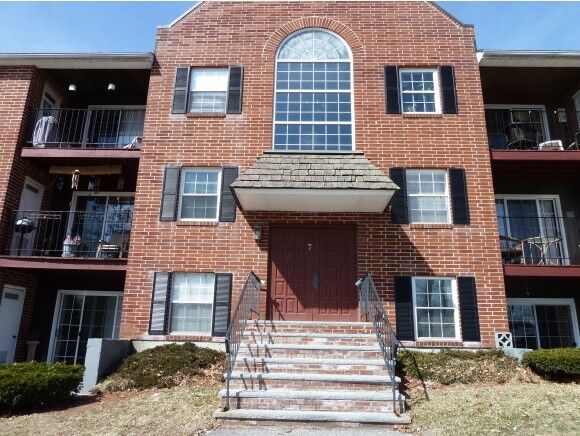Property Photo: 7 Louisburg Square NH 03060