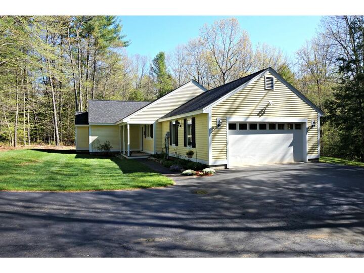 Property Photo:  33 Hillview Drive  NH 03258 