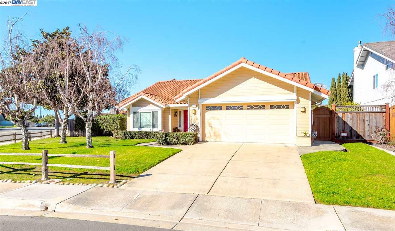 Property Photo: 32713 Ripon Ct CA 94587