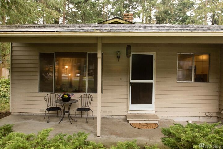 Property Photo:  4460 Woodland Circle  WA 98277 