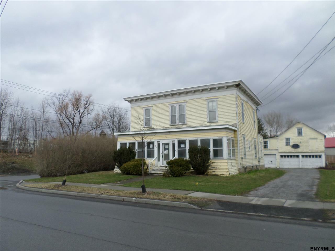 202 S Grand Street  Cobleskill NY 12043 photo