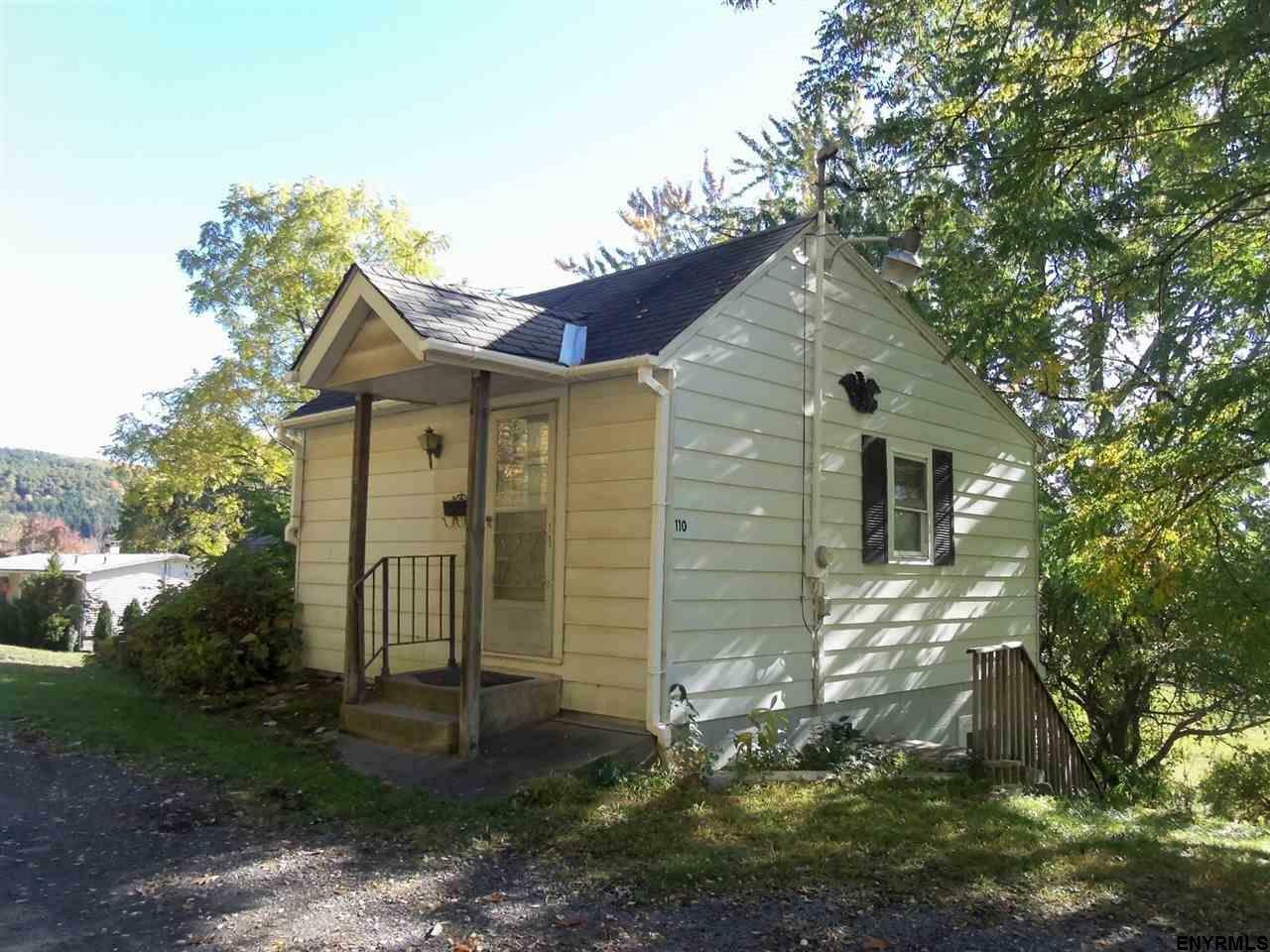 Property Photo:  110 Twin Oaks Lane  NY 12122 