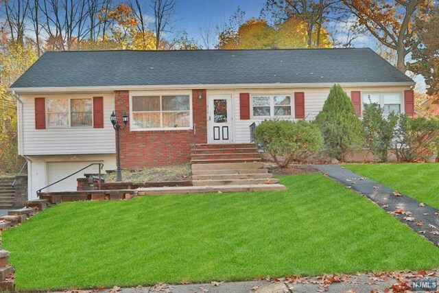 Property Photo:  326 Lockwood Drive  NJ 07652 