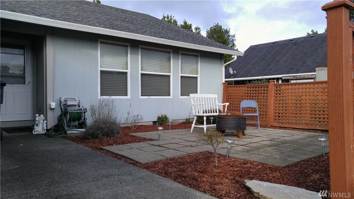 Property Photo:  1210 Pebble Beach Ct  WA 98595 