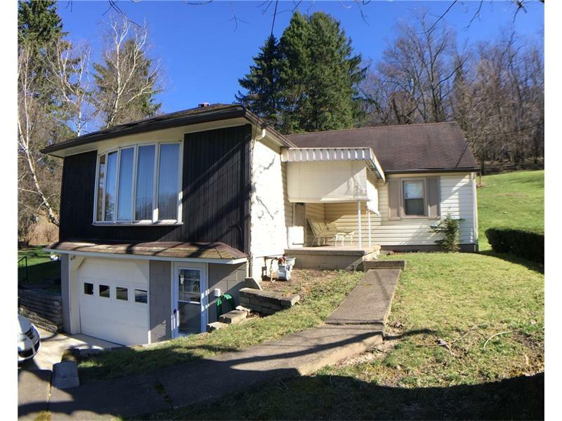 Property Photo:  425 North  PA 15060 