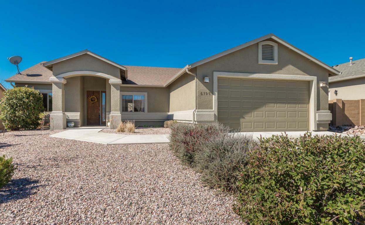 Property Photo:  6795 E Sandhurst Drive  AZ 86314 