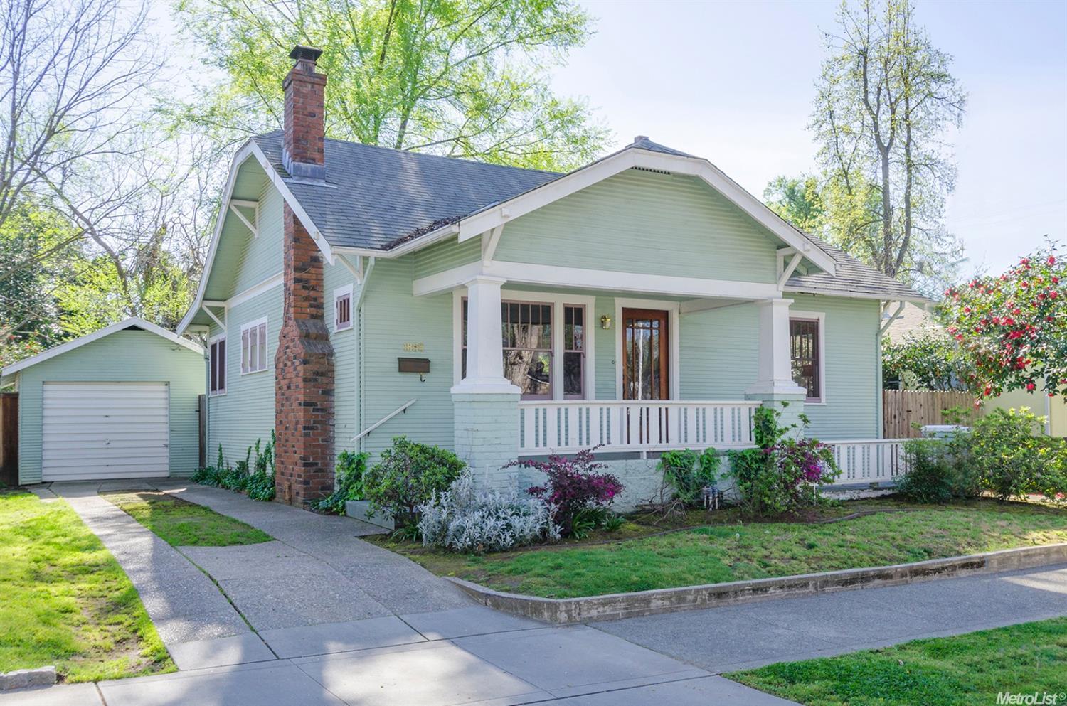 Property Photo: 1865 41st Street CA 95819