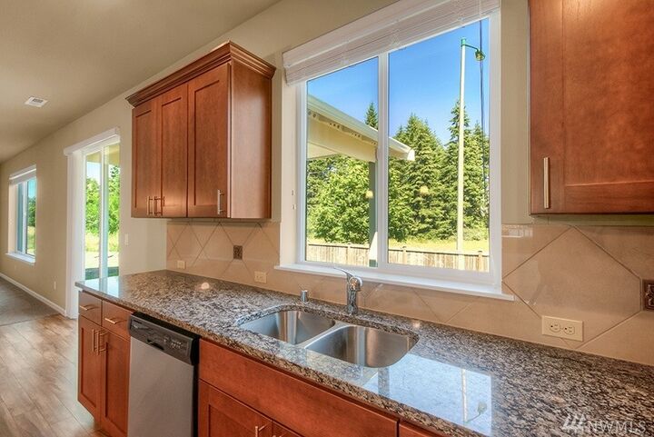 Property Photo: 10114 106th Avenue Ct SW WA 98498