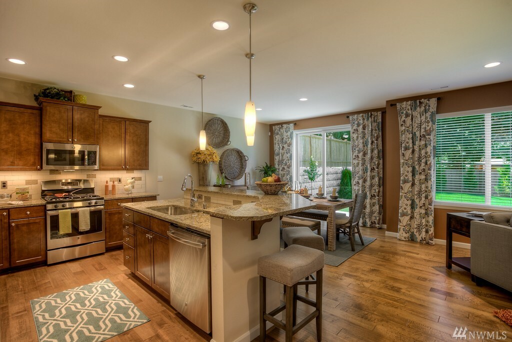 Property Photo: 5821 122nd Place SE 12 WA 98296