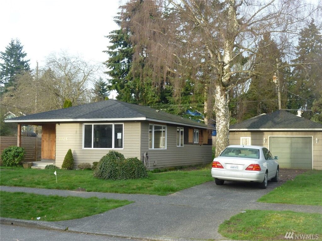 Property Photo:  7725 11th Ave SW  WA 98106 