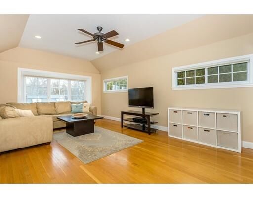 Property Photo:  6 Roberts Road  MA 02021 