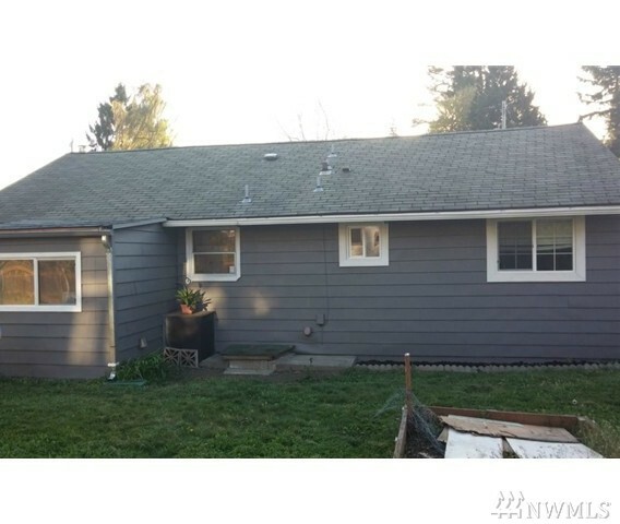 Property Photo:  11024 25th Ave SW  WA 98146 