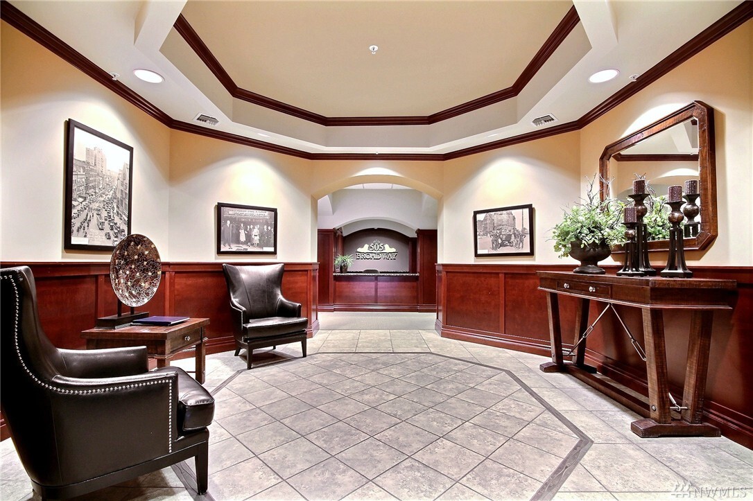 Property Photo:  505 Broadway 307  WA 98402 
