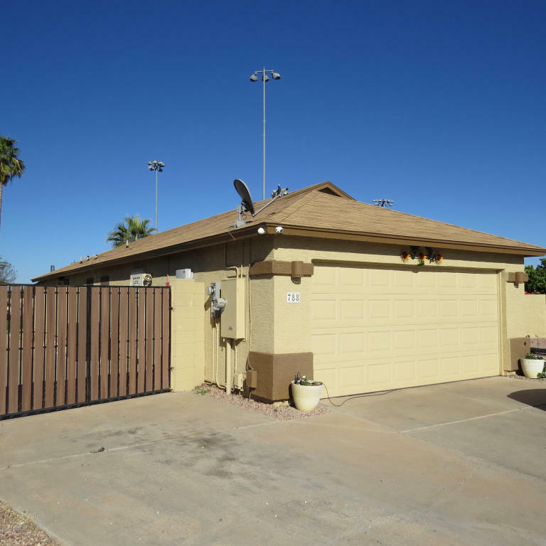 Property Photo:  788 E Arizona Avenue  AZ 85326 