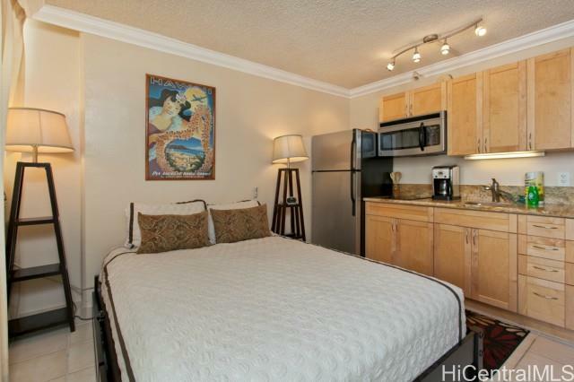 Property Photo:  134 Kapahulu Avenue 905  HI 96815 