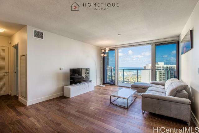 Property Photo:  1189 Waimanu Street 3102  HI 96814 