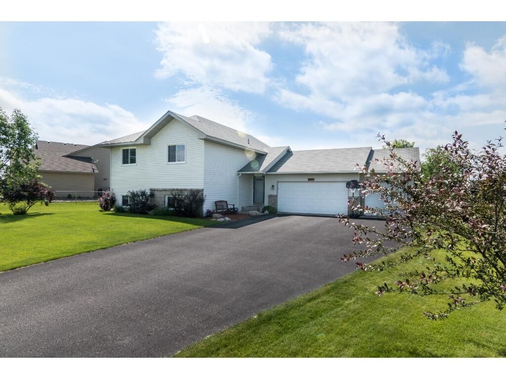 Property Photo:  15501 79th Street NE  MN 55330 