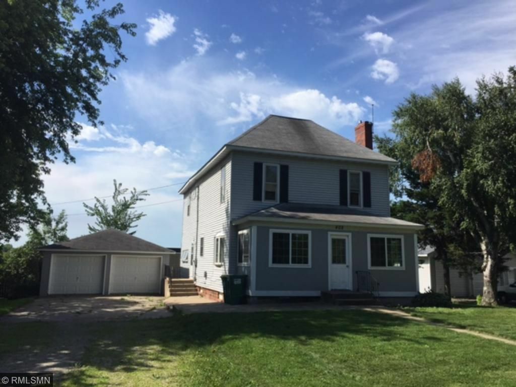 Property Photo:  408 8th Street NE  MN 55313 