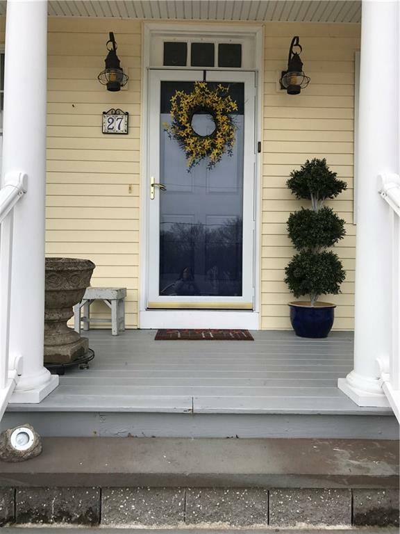 Property Photo:  27 Hickory Lane  RI 02891 