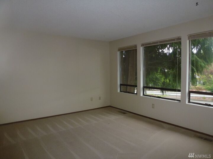 Property Photo: 13024 NE 182nd Place WA 98011