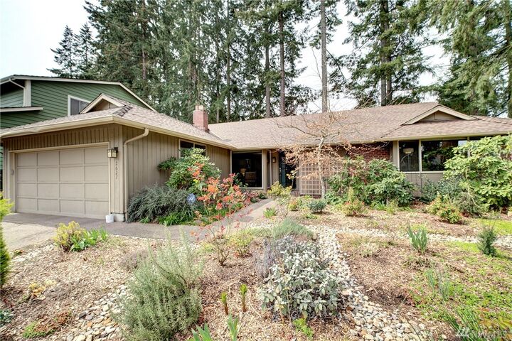 Property Photo:  2627 168th Ave NE  WA 98008 