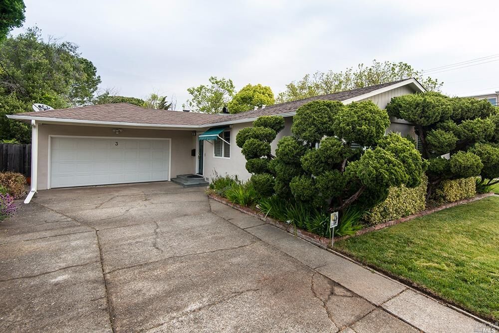 Property Photo:  3 Chickasaw Court  CA 94925 