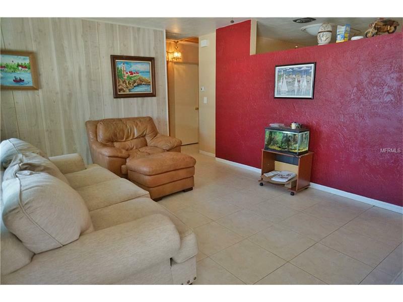 Property Photo:  2532 64th Place N  FL 33702 