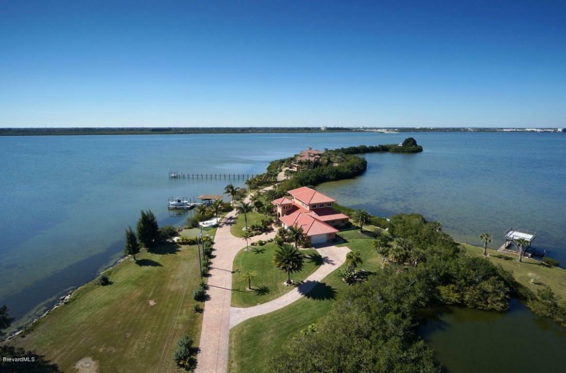 Property Photo:  1630 Shilp Point Lane  FL 32952 