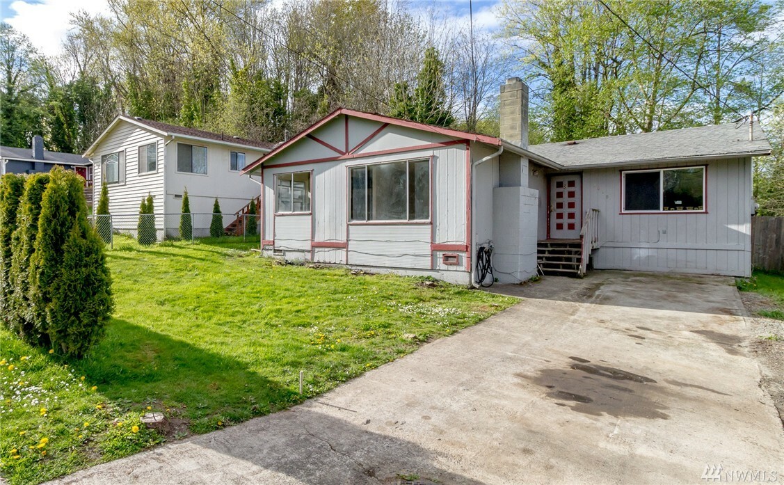 Property Photo:  3018 S Brandon St  WA 98108 