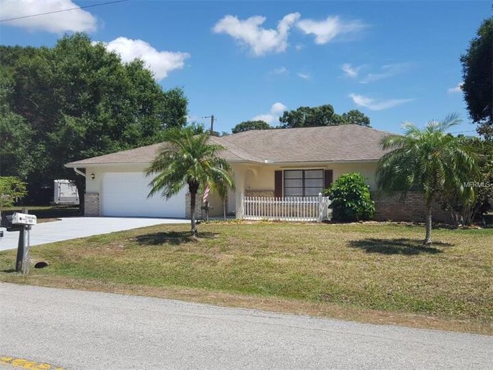 Property Photo: 131 Flamingo Road FL 34293