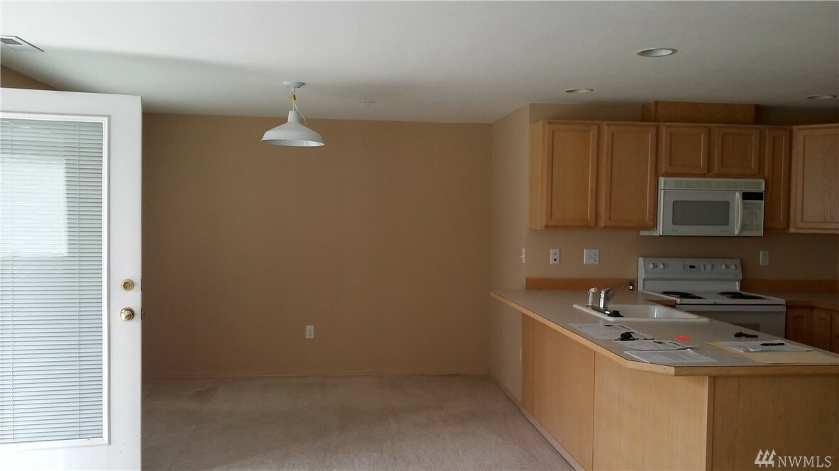 Property Photo:  808 W Manson Rd C101  WA 98816 