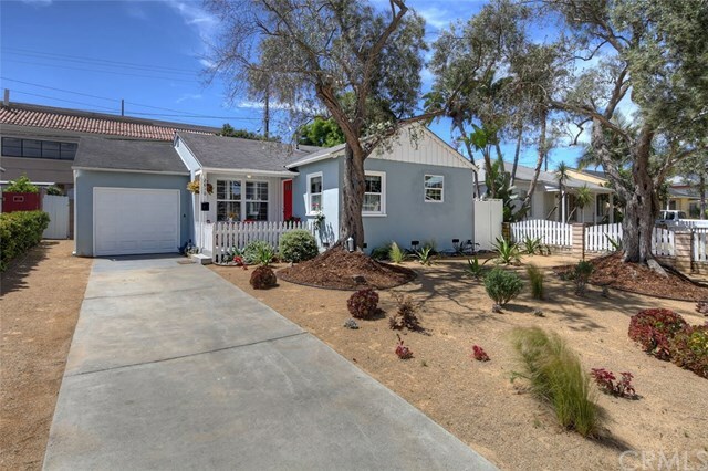 Property Photo:  2610 Armour Lane  CA 90278 