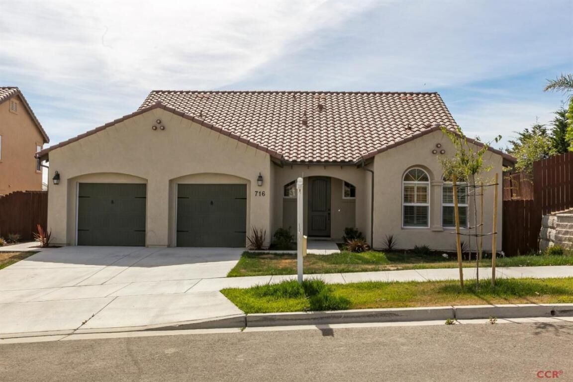 Property Photo:  716 Carina Drive  CA 93436 