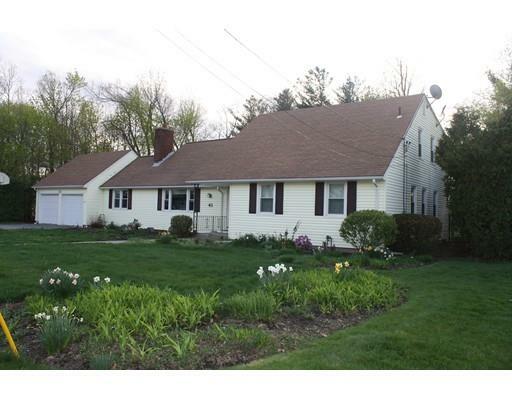 Property Photo:  41 Oak Knoll Rd.  MA 01609 