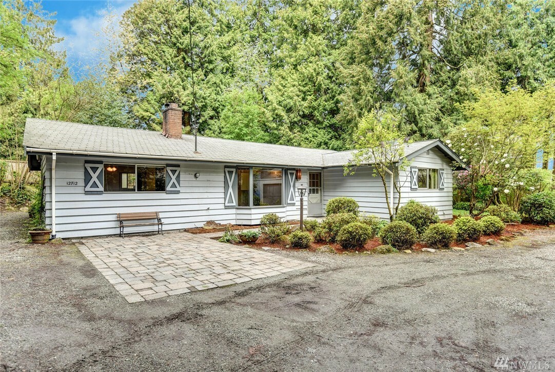Property Photo:  12712 NE 80th Lane  WA 98033 