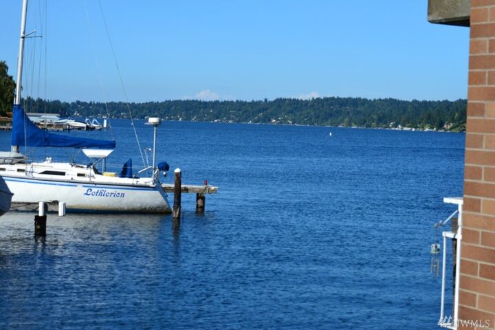 Property Photo: 9500 Rainier Ave S 105 WA 98118