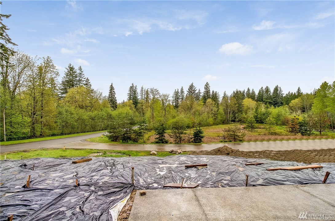 Property Photo:  5806 249th Ct NE  WA 98053 