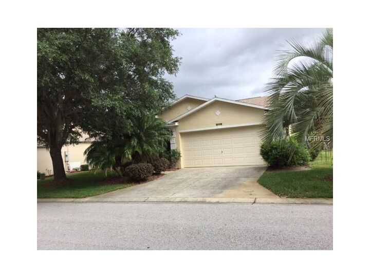 Property Photo: 1019 Meadowbend Drive FL 34748