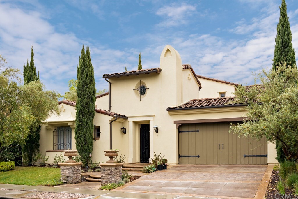 Property Photo: 7 Calle Careyes CA 92673