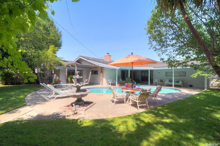 2831 Ashbourne Drive  Sacramento CA 95821 photo