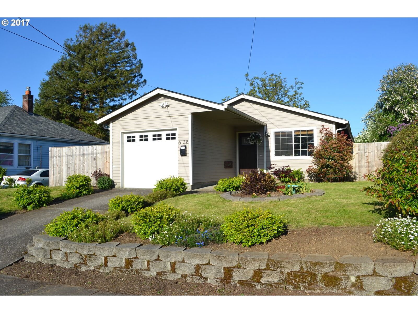 Property Photo:  6138 NE 12th Ave  OR 97211 