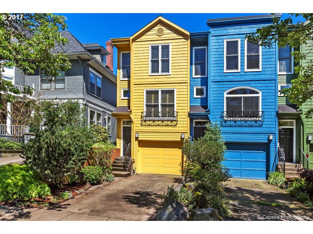 Property Photo:  2353 NW Overton St End  OR 97210 