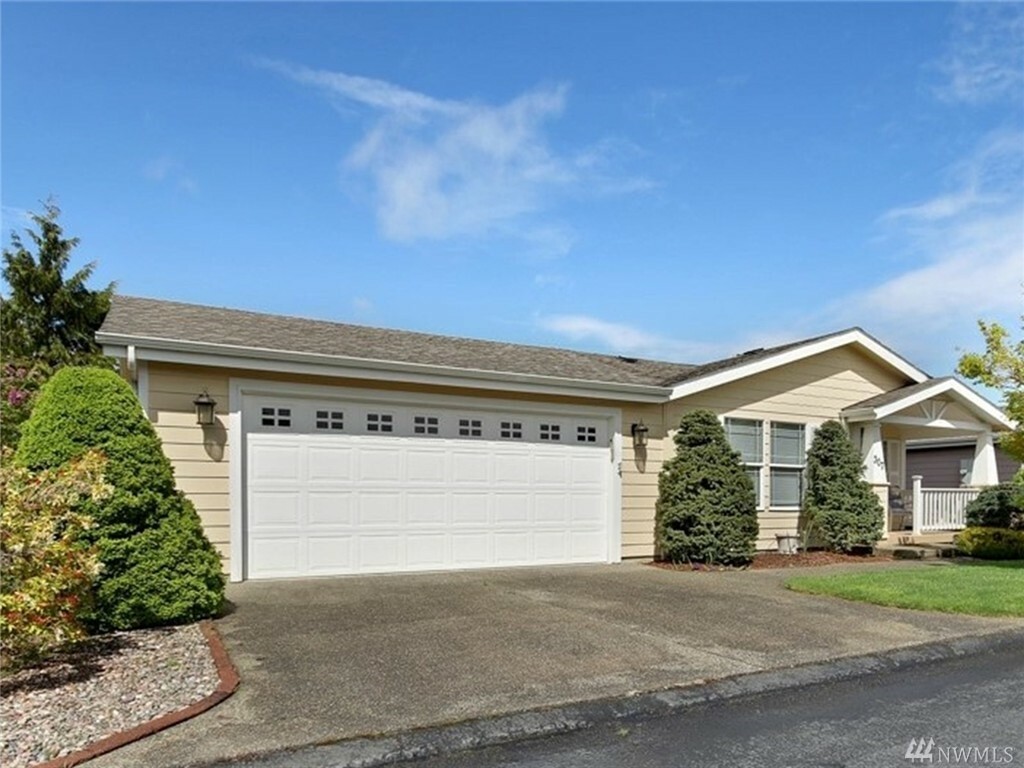 Property Photo:  307 Willow St SW  WA 98360 