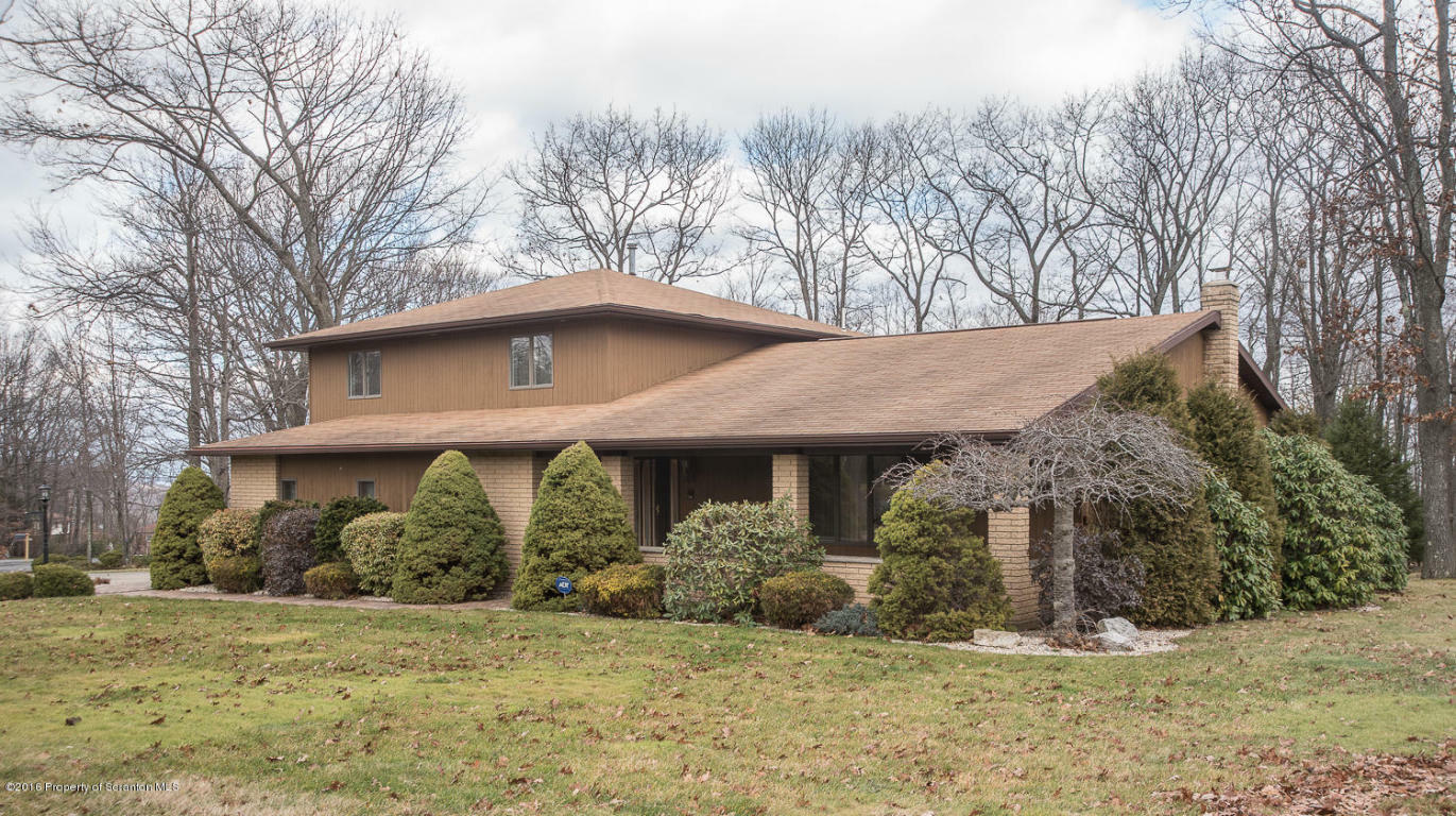 Property Photo:  700 Jefferson Blvd &Amp Maple Drive  PA 18436 