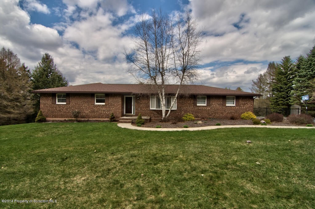 Property Photo:  33 Blue Spruce Road  PA 18444 